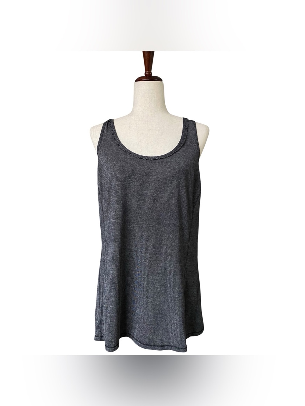 Lululemon Run Silver Bullet Sleeveless Tech Tank Gray Women’s Size 12 Running